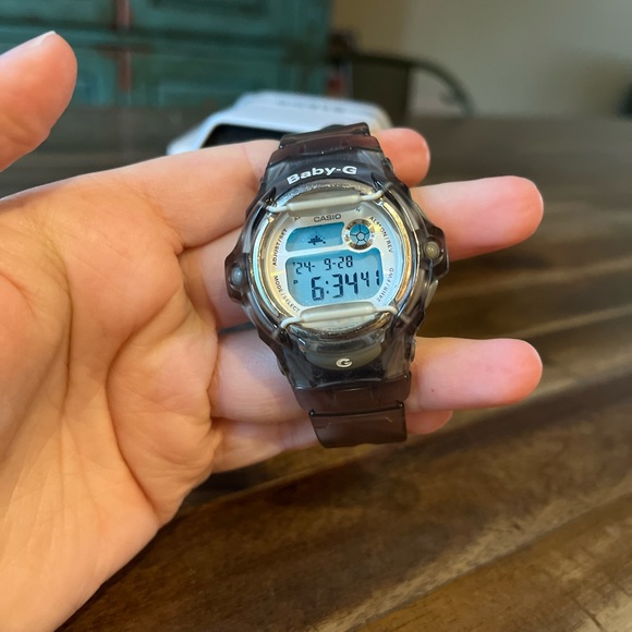 Casio Women’s Baby G Gray Resin Sport Watch - Picture 5 of 11